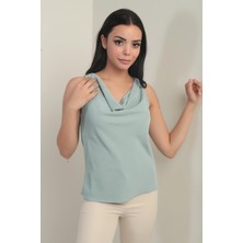 Kadın Degaje Yaka Kolsuz Krep Saten Bluz