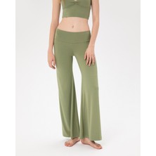 Ayma Active Kadın Açık Yeşil Flow Şortlu Pantolon - Çift Kat Korsajlı, İç Şort Katmanlı, Bol Paça, Normal Bel, Yoga, Yoga, Pilates ve Günlük Aktiviteler İçin Rahat ve Şık Pantolon