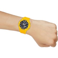 Casio GA-B2100C-9ADR Erkek Kol Saati