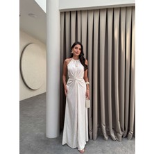 Krem Bel Bağlamalı Yırtmaçlı Elbise