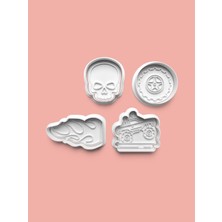 Aktastore Yarış Figürü Kurabiye Kalıbı ve Şeker Hamuru Kalıbı 4'lü Set