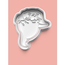 Aktastore Yoga Yapan Pug Köpeği Figürü Kurabiye Kalıbı ve Şeker Hamuru Kalıbı