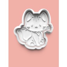 Aktastore Sevimli Kalp Figürlü Kedicik Kurabiye Kalıbı ve Şeker Hamuru Kalıbı