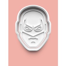 Aktastore Iron Fist Figürü Kurabiye Kalıbı ve Şeker Hamuru Kalıbı