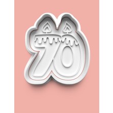 Aktastore Mum Figürlü Yetmiş Rakamı Kurabiye Kalıbı ve Şeker Hamuru Kalıbı - 70 Numara