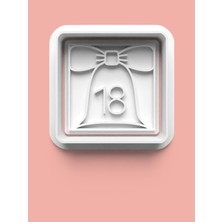 Aktastore Kareli 18 Numara Figürü Kurabiye Kalıbı ve Şeker Hamuru Kalıbı - On Sekiz Rakamı