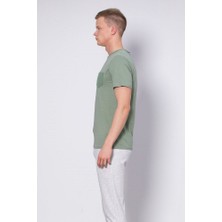 Oil Park Erkek Bisiklet Yaka %100 Pamuk Gögüs Cepli T-Shirt