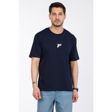Oil Park Erkek Bisiklet Yaka %100 Pamuk Rahat Kalıp  777 Sayı Baskılı T-Shirt
