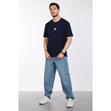 Oil Park Erkek Bisiklet Yaka %100 Pamuk Rahat Kalıp  777 Sayı Baskılı T-Shirt
