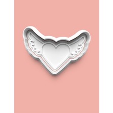 Aktastore Kanatlı Kalp Figürü Kurabiye Kalıbı ve Şeker Hamuru Kalıbı