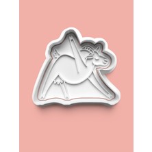 Aktastore Yoga Yapan Keçi Figürü Kurabiye Kalıbı ve Şeker Hamuru Kalıbı