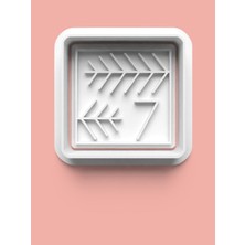 Aktastore Kareli 7 Numara Figürü Kurabiye Kalıbı ve Şeker Hamuru Kalıbı - Yedi Rakamı