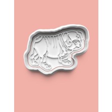 Aktastore English Bulldog Köpek Figürü Kurabiye Kalıbı ve Şeker Hamuru Kalıbı