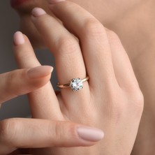 14 Ayar Altın Kaplama Yuvarlak Kesim Tektaş Gümüş Yüzük - RS00101