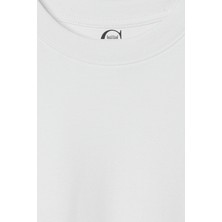 Color Luxe Heart Hug - %100 Pamuklu Erkek Beyaz Tişört - Premium Quality