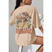 Unisex Love Yourself Sırt Baskılı Tasarım T-Shirt
