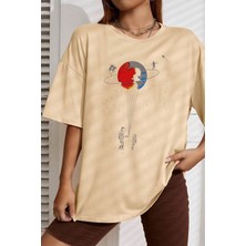 Unisex Evren Temalı Baskılı Tasarım T-Shirt