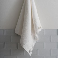 Puerta Çiçek Işlemeli Banyo Havlusu (90 x 150 Cm)