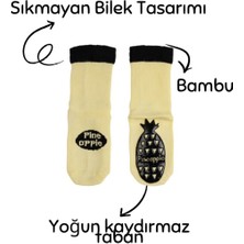 Kaydırmaz Tabanlı Ananas Desenli Bambu Bebek Çorap