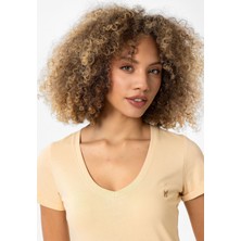 Christina Kadın Derin V Yaka Slim Fit T-Shirt