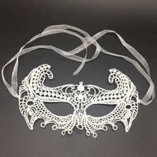 Beyaz Renk Dantel Kesim Balo Maskesi