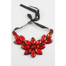 Çiçek Taşlı Yaka Kolye