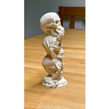 Yığılmış Kafatasları Heykeli P613743