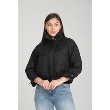 G-FOX Kadın Kapitone Desenli, Kuşaklı ve Çift Cepli Spor Kısa Şişme Mont 8828