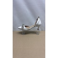 Kadın Fiyonk Taşlı Topuklu Ayakkabı Beyaz Alçak Stiletto