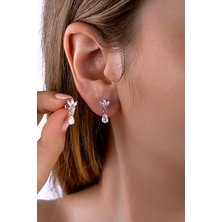 Innuendo 925 Ayar Gümüş Çiçek Damla Taşlı Sallantılı Küpe