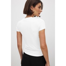 Kadın Beyaz Kısa Kollu Bisiklet Yaka Basic T-Shirt Likralı Süprem
