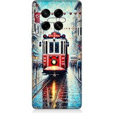 Tecno Camon 30 Uyumlu Yağmurlu Sokakta Kırmızı Tramvay  Desenli Silikon Kılıf