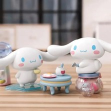 Sanrio Cinnamoroll Lisanslı Aşçılık Serisi Sürpriz Figürlü Kutu- Blind Box