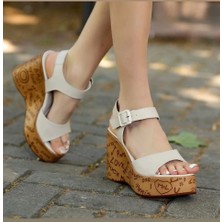 Riboy Bej Cilt Dolgu Topuk Sandalet