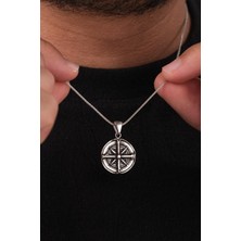 925 Ayar Gümüş Pusula Compass Kabartmalı Madalyon Oksitli Karartmalı Erkek Kolye