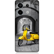 Xiaomi Redmi Note 13 Pro 5g Uyumlu Taş Sokakta Sarı Vespa Motosiklet  Desenli Silikon Kılıf