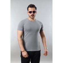 Erkek %100 Pamuk Slim Fit Dar Kesim Bisiklet Yaka Basic Tişört