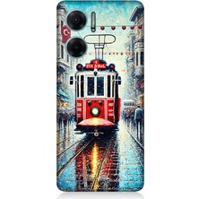 Xiaomi Redmi Note 11E Uyumlu Yağmurlu Sokakta Kırmızı Tramvay  Desenli Silikon Kılıf