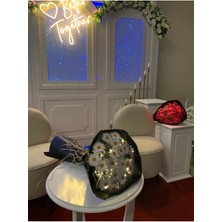 Beyaz LED Işıklı Papatya Buketi, Şık ve Parlak Hediye Seçeneği