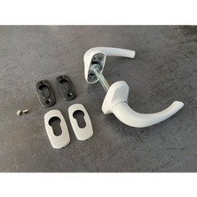 Beyaz Alüminyum Yaylı Kapı Kolu, Şık ve Dayanıklı Tasarım