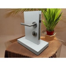 Paslanmaz Saten Yale Kapı Kolu, Sol Taraf, Rozetli, Dayanıklı ve Şık Tasarım