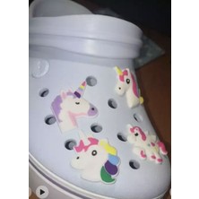 About The Perfect Renkli Terlik Süsleri 4'lü Set, Şık ve Eğlenceli Aksesuarlar