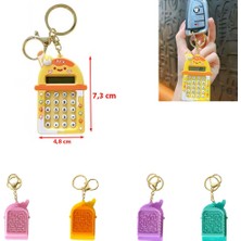 Paras Ticaret Mini 8 Haneli Hesap Makineli Labirent Oyunlu Karikatür Anahtarlık (1 Adet) (Ebat:7,3 cm x 4,8 Cm)