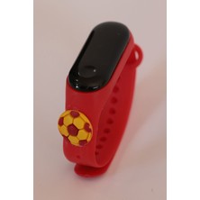 Kırmızı Dokunmatik Çocuk Figürlü Saat, Eğlenceli ve Kullanışlı Tasarım