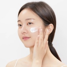 Vt Cıca Essence Sun SPF50+ / Pa++++ / Hassas Ciltler Için Cica Güneş Kremi 100ML