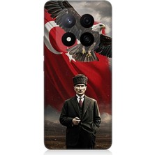 Teknomeg Xiaomi Redmi Note 14 Pro Plus Uyumlu Bayrak Önünde Mustafa Kemal Atatürk  Desenli Silikon Kılıf