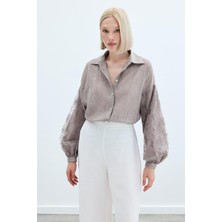 Nakış Detaylı Kraşlı Gömlek - Vizon