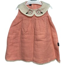 Doğal Müslin Kumaş Kız Bebek Elbisesi - Dantel Yakalı 🌸