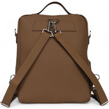 Paftalı Deri Unisex Sırt Çantası – Orta Boy, Kapaklı Tokalı, Laptop Uyumlu – 38X26X6 cm