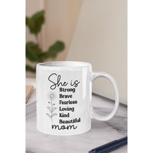 She Is Mom Baskılı Anneler Günü Doğum Günü Anneye Hediye Kupa Bardak